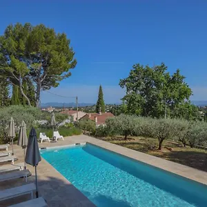 Le Clos En Provence Bed & Breakfast